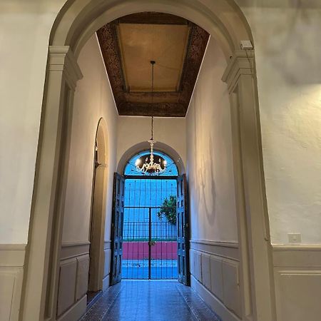 Hostal Velvet Plaza Σάντα Άνα Εξωτερικό φωτογραφία